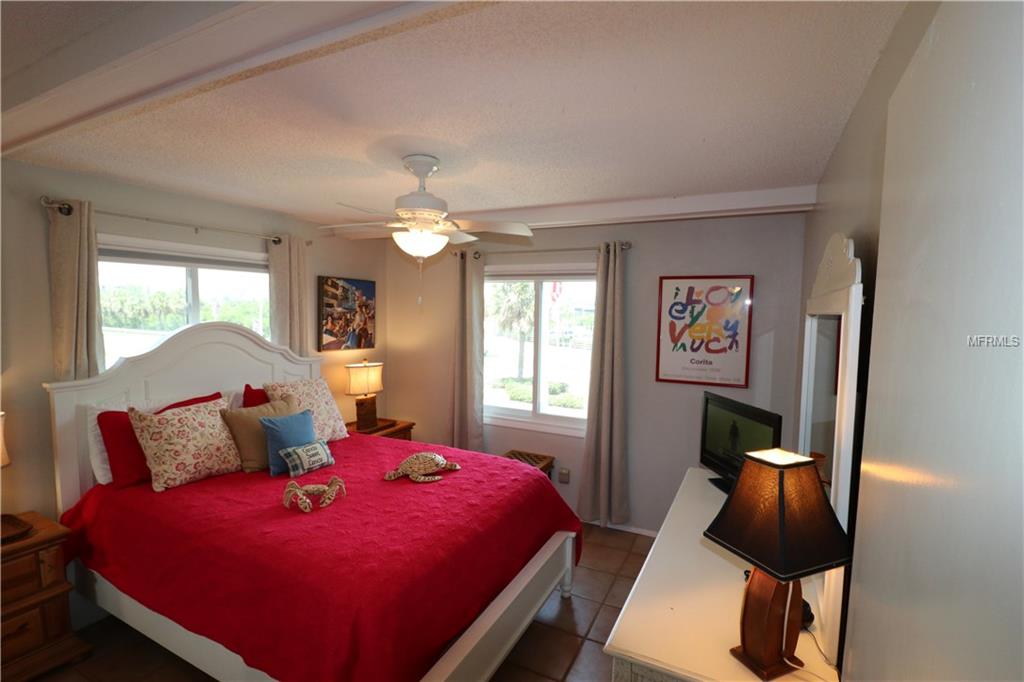 18720 GULF BOULEVARD, INDIAN SHORES, Florida 33785, 2 Bedrooms Bedrooms, 4 Rooms Rooms,2 BathroomsBathrooms,Residential,For sale,GULF,U7832131