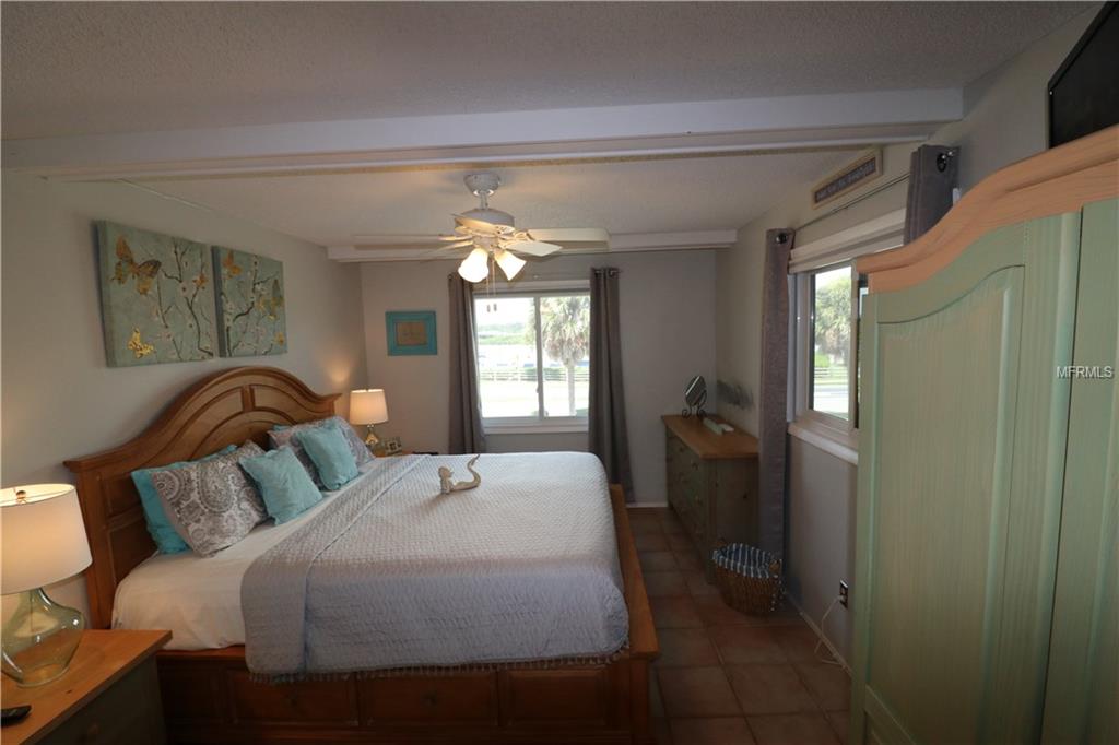 18720 GULF BOULEVARD, INDIAN SHORES, Florida 33785, 2 Bedrooms Bedrooms, 4 Rooms Rooms,2 BathroomsBathrooms,Residential,For sale,GULF,U7832131