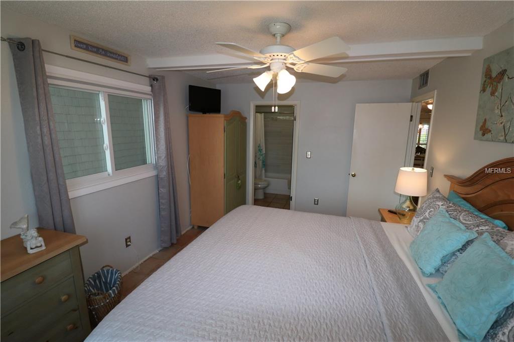 18720 GULF BOULEVARD, INDIAN SHORES, Florida 33785, 2 Bedrooms Bedrooms, 4 Rooms Rooms,2 BathroomsBathrooms,Residential,For sale,GULF,U7832131