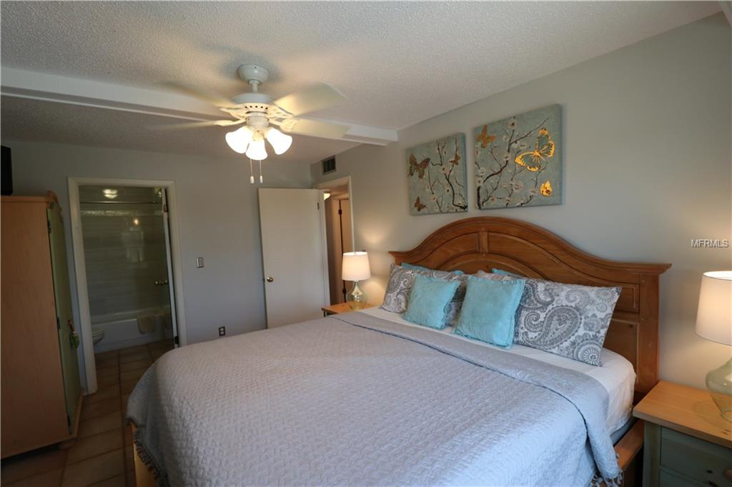 18720 GULF BOULEVARD, INDIAN SHORES, Florida 33785, 2 Bedrooms Bedrooms, 4 Rooms Rooms,2 BathroomsBathrooms,Residential,For sale,GULF,U7832131