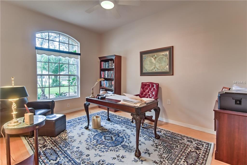 6106 KINGBIRD MANOR DR, LITHIA, Florida 33547, 3 Bedrooms Bedrooms, 7 Rooms Rooms,3 BathroomsBathrooms,Residential,For sale,KINGBIRD MANOR DR,T2926974