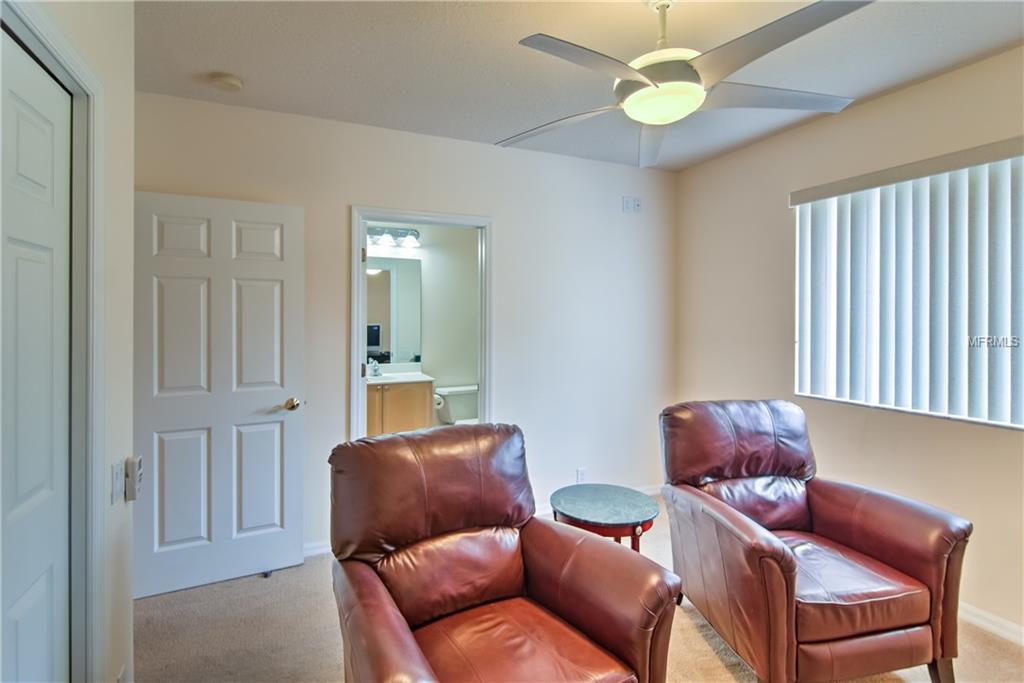 6106 KINGBIRD MANOR DR, LITHIA, Florida 33547, 3 Bedrooms Bedrooms, 7 Rooms Rooms,3 BathroomsBathrooms,Residential,For sale,KINGBIRD MANOR DR,T2926974