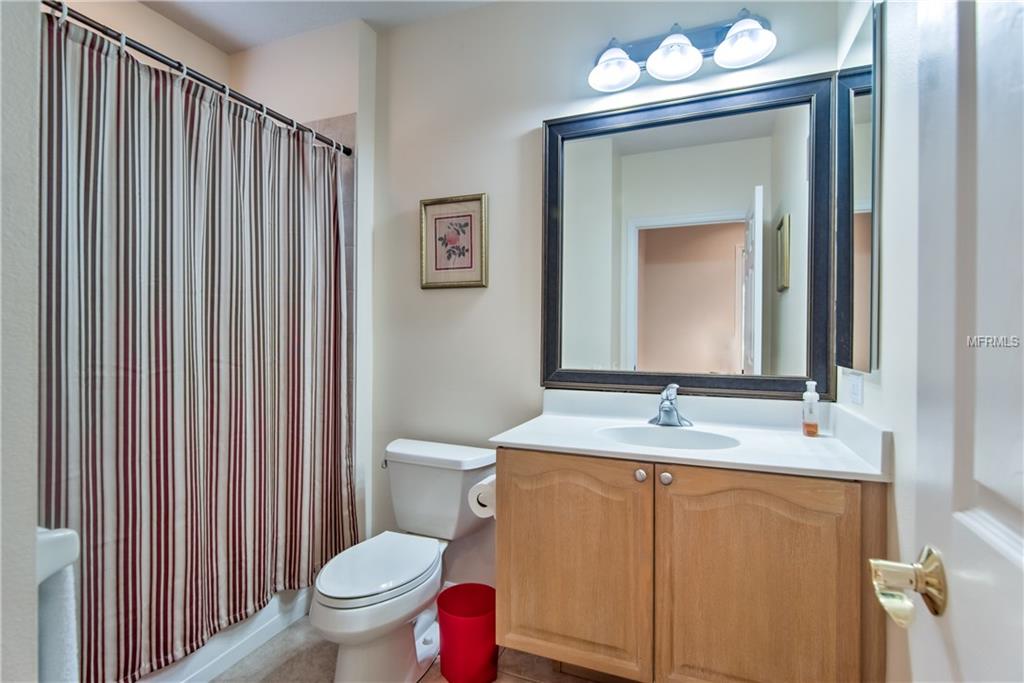 6106 KINGBIRD MANOR DR, LITHIA, Florida 33547, 3 Bedrooms Bedrooms, 7 Rooms Rooms,3 BathroomsBathrooms,Residential,For sale,KINGBIRD MANOR DR,T2926974