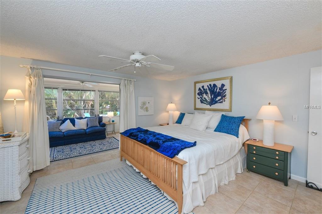 714 SPANISH DRIVE S, LONGBOAT KEY, Florida 34228, 2 Bedrooms Bedrooms, 7 Rooms Rooms,2 BathroomsBathrooms,Residential,For sale,SPANISH,A4210015