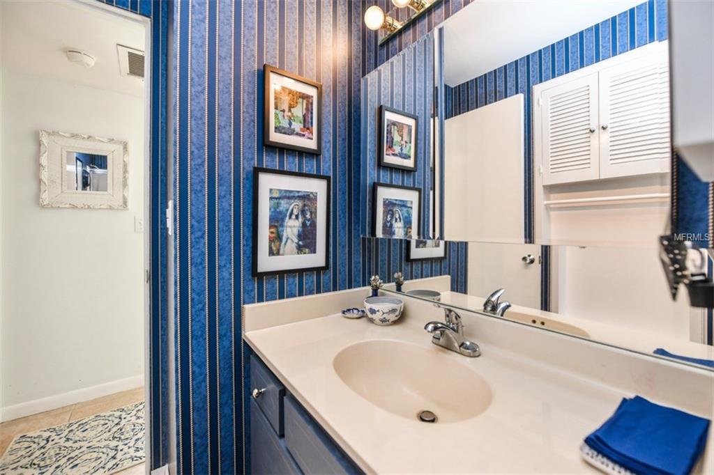 714 SPANISH DRIVE S, LONGBOAT KEY, Florida 34228, 2 Bedrooms Bedrooms, 7 Rooms Rooms,2 BathroomsBathrooms,Residential,For sale,SPANISH,A4210015