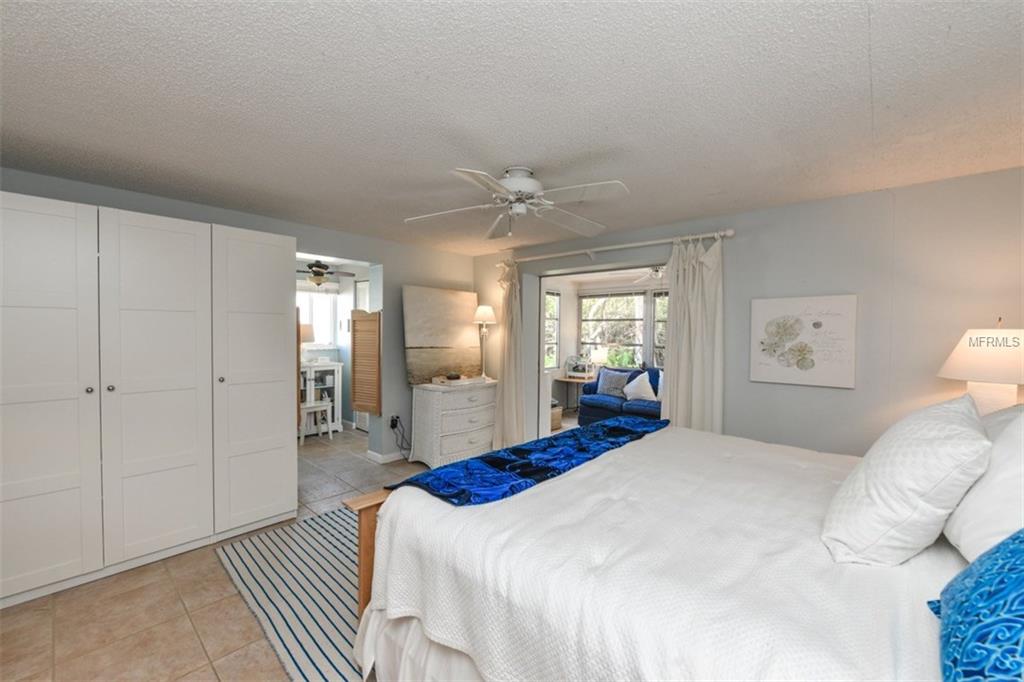 714 SPANISH DRIVE S, LONGBOAT KEY, Florida 34228, 2 Bedrooms Bedrooms, 7 Rooms Rooms,2 BathroomsBathrooms,Residential,For sale,SPANISH,A4210015