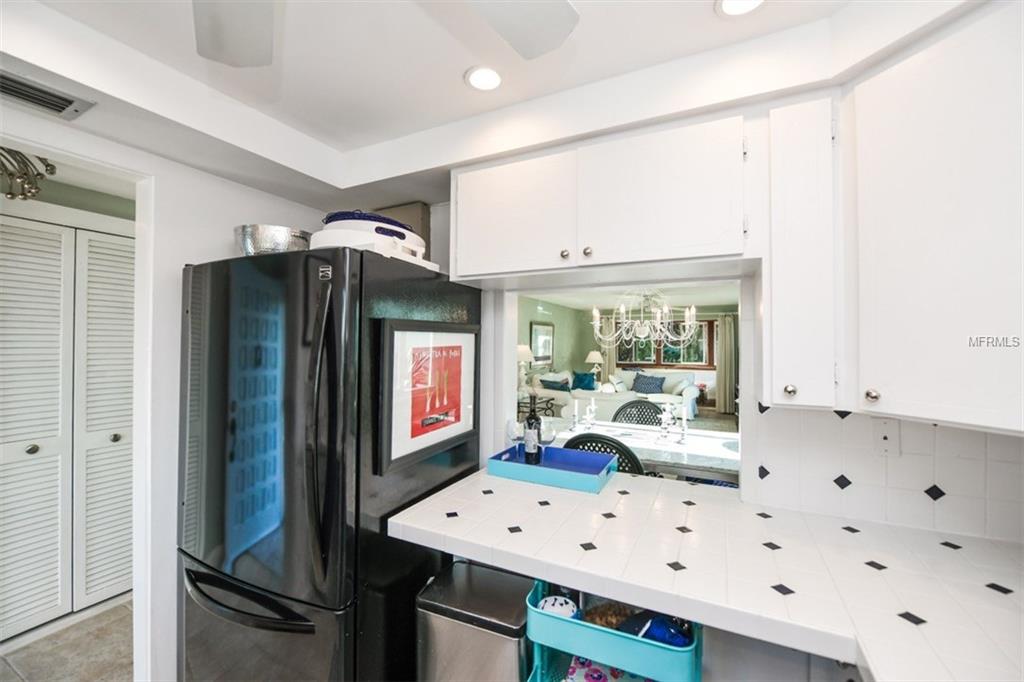 714 SPANISH DRIVE S, LONGBOAT KEY, Florida 34228, 2 Bedrooms Bedrooms, 7 Rooms Rooms,2 BathroomsBathrooms,Residential,For sale,SPANISH,A4210015