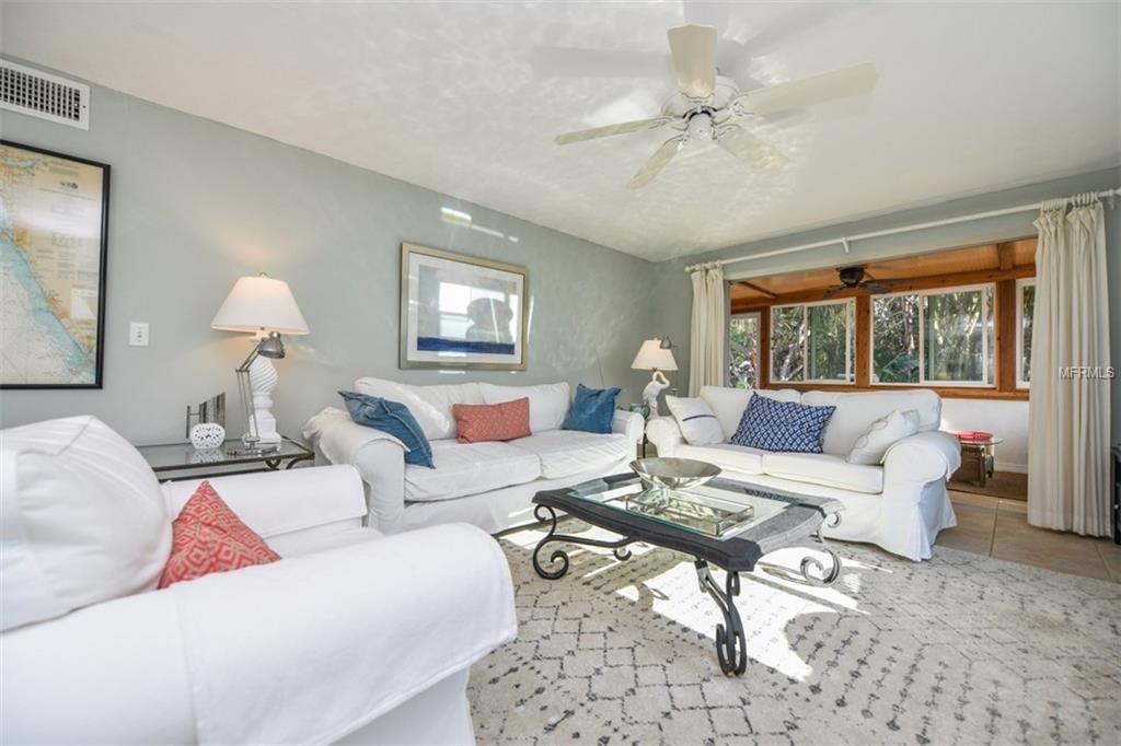 714 SPANISH DRIVE S, LONGBOAT KEY, Florida 34228, 2 Bedrooms Bedrooms, 7 Rooms Rooms,2 BathroomsBathrooms,Residential,For sale,SPANISH,A4210015