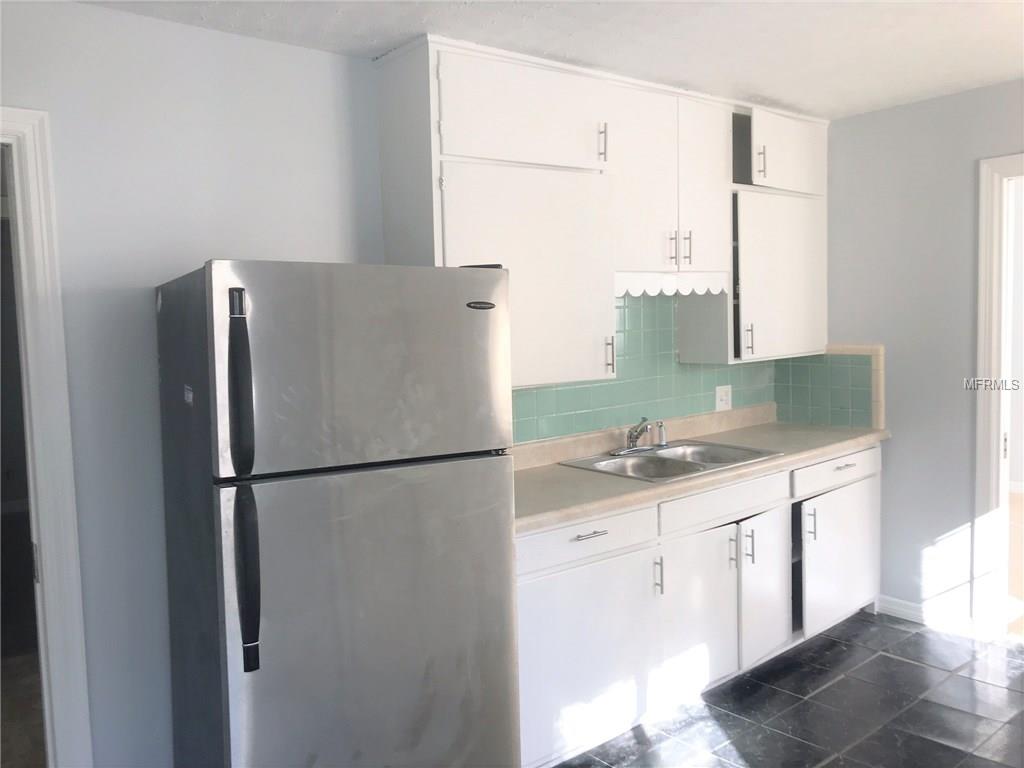 2340 HIGHLAND STREET S, ST PETERSBURG, Florida 33705, 2 Bedrooms Bedrooms, 3 Rooms Rooms,1 BathroomBathrooms,Residential,For sale,HIGHLAND,T2896483