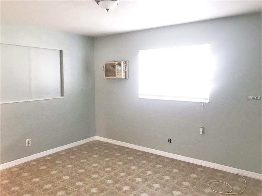 2340 HIGHLAND STREET S, ST PETERSBURG, Florida 33705, 2 Bedrooms Bedrooms, 3 Rooms Rooms,1 BathroomBathrooms,Residential,For sale,HIGHLAND,T2896483