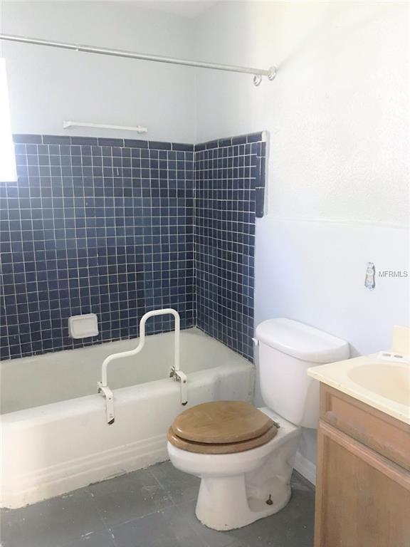 2340 HIGHLAND STREET S, ST PETERSBURG, Florida 33705, 2 Bedrooms Bedrooms, 3 Rooms Rooms,1 BathroomBathrooms,Residential,For sale,HIGHLAND,T2896483