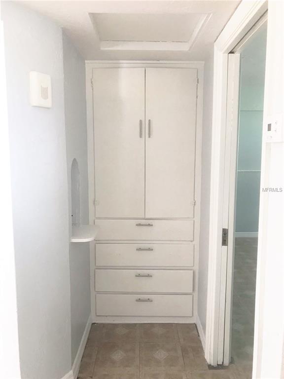 2340 HIGHLAND STREET S, ST PETERSBURG, Florida 33705, 2 Bedrooms Bedrooms, 3 Rooms Rooms,1 BathroomBathrooms,Residential,For sale,HIGHLAND,T2896483