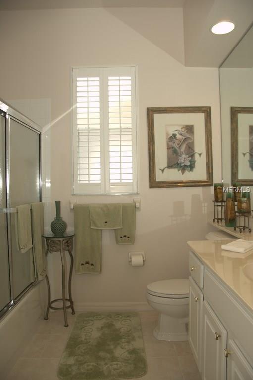 7228 SOUTHGATE COURT, SARASOTA, Florida 34243, 3 Bedrooms Bedrooms, 6 Rooms Rooms,2 BathroomsBathrooms,Residential,For sale,SOUTHGATE,A4200281