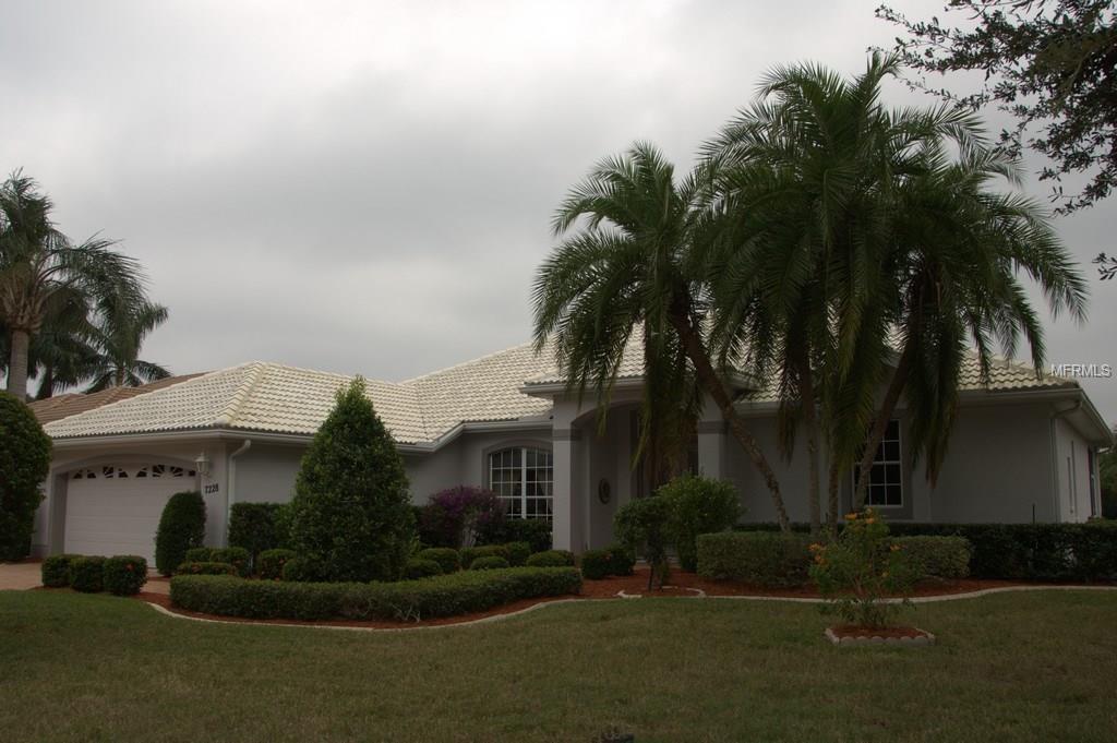 7228 SOUTHGATE COURT, SARASOTA, Florida 34243, 3 Bedrooms Bedrooms, 6 Rooms Rooms,2 BathroomsBathrooms,Residential,For sale,SOUTHGATE,A4200281