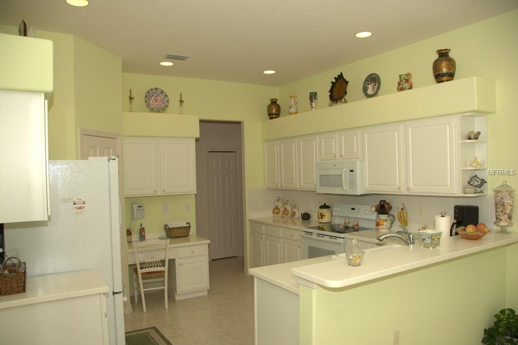 7228 SOUTHGATE COURT, SARASOTA, Florida 34243, 3 Bedrooms Bedrooms, 6 Rooms Rooms,2 BathroomsBathrooms,Residential,For sale,SOUTHGATE,A4200281