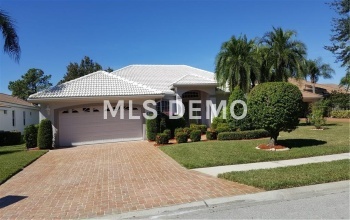 7228 SOUTHGATE COURT, SARASOTA, Florida 34243, 3 Bedrooms Bedrooms, 6 Rooms Rooms,2 BathroomsBathrooms,Residential,For sale,SOUTHGATE,A4200281