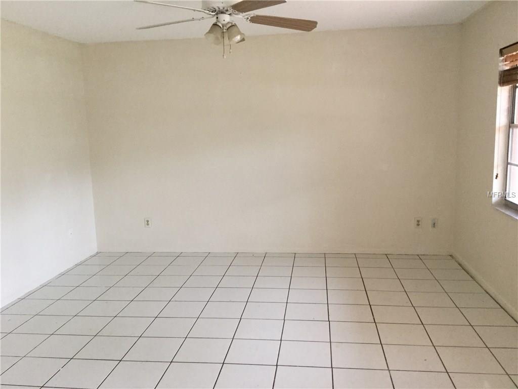 1041 FALCON STREET, DELTONA, Florida 32725, 2 Bedrooms Bedrooms, 4 Rooms Rooms,2 BathroomsBathrooms,Residential,For sale,FALCON,V4721586