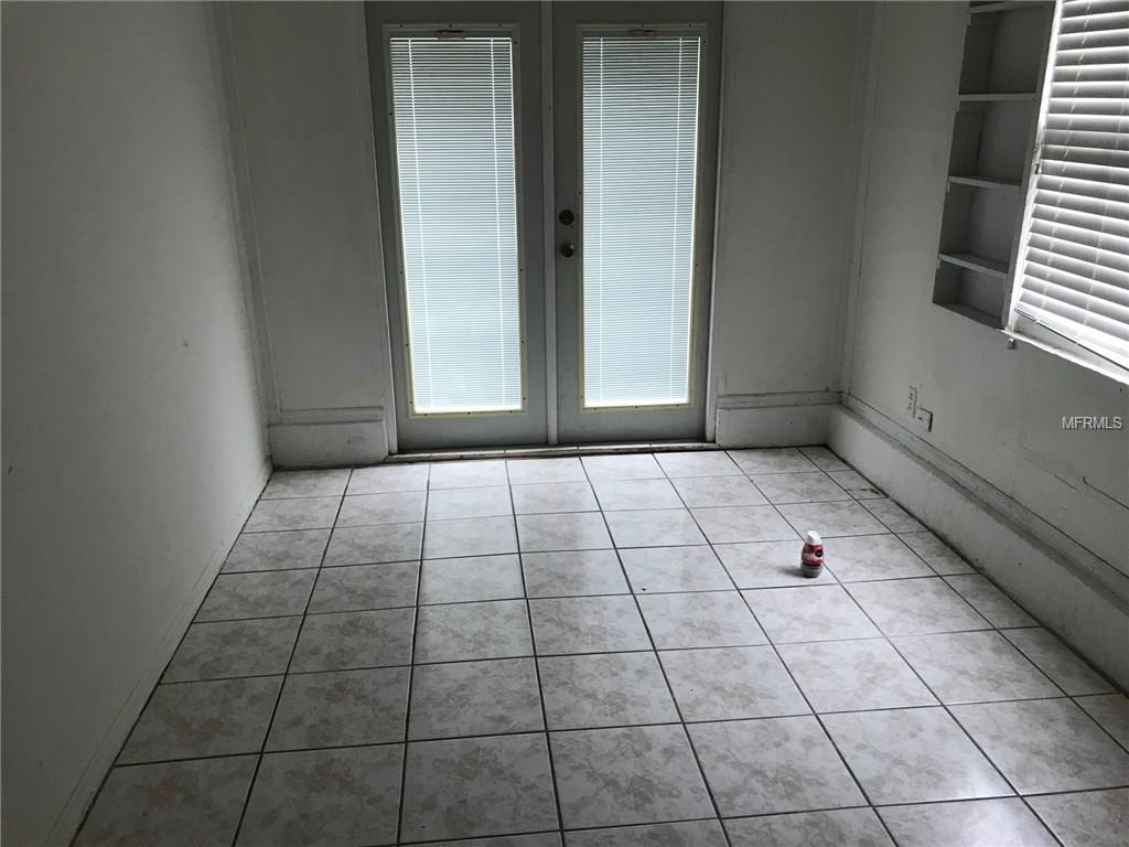 1041 FALCON STREET, DELTONA, Florida 32725, 2 Bedrooms Bedrooms, 4 Rooms Rooms,2 BathroomsBathrooms,Residential,For sale,FALCON,V4721586