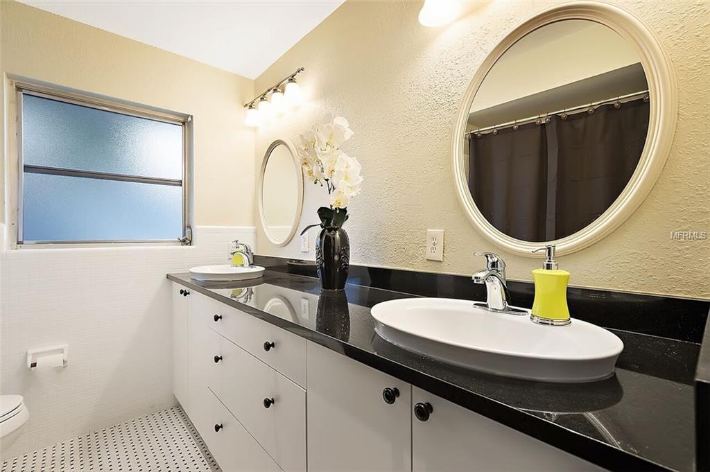 255 2ND STREET W, TIERRA VERDE, Florida 33715, 3 Bedrooms Bedrooms, 8 Rooms Rooms,2 BathroomsBathrooms,Residential,For sale,2ND,U7843145