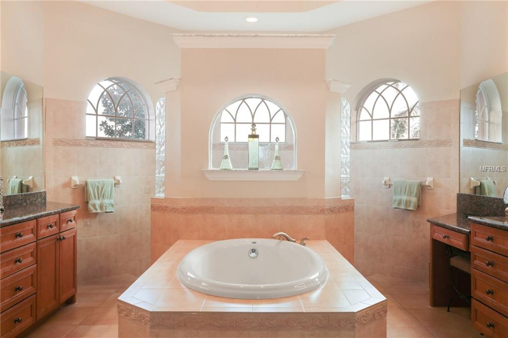 13804 CARRYBACK DRIVE, DADE CITY, Florida 33525, 3 Bedrooms Bedrooms, 8 Rooms Rooms,3 BathroomsBathrooms,Residential,For sale,CARRYBACK,E2205637