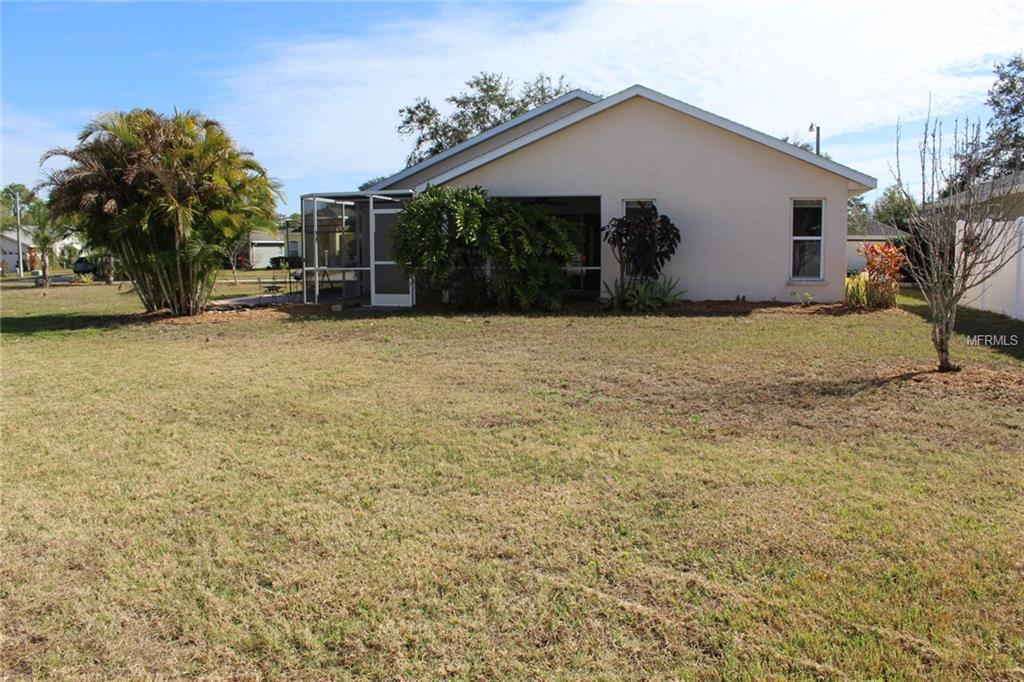 7920 50TH PLACE E, BRADENTON, Florida 34203, 3 Bedrooms Bedrooms, 5 Rooms Rooms,2 BathroomsBathrooms,Residential,For sale,50TH,A4209371
