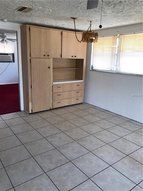 9821 HIDDEN LANE, PORT RICHEY, Florida 34668, 1 Bedroom Bedrooms, 3 Rooms Rooms,1 BathroomBathrooms,Residential,For sale,HIDDEN,W7637755