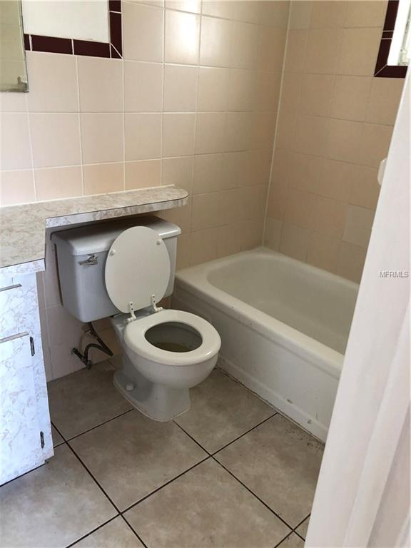 9821 HIDDEN LANE, PORT RICHEY, Florida 34668, 1 Bedroom Bedrooms, 3 Rooms Rooms,1 BathroomBathrooms,Residential,For sale,HIDDEN,W7637755