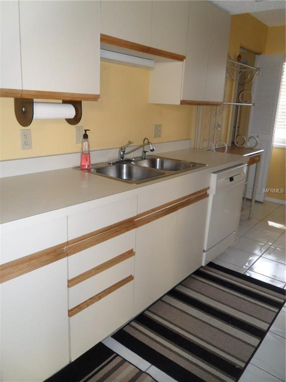 1401 PINE LAKE DRIVE, VENICE, Florida 34285, 2 Bedrooms Bedrooms, 7 Rooms Rooms,2 BathroomsBathrooms,Residential,For sale,PINE LAKE,N5916378