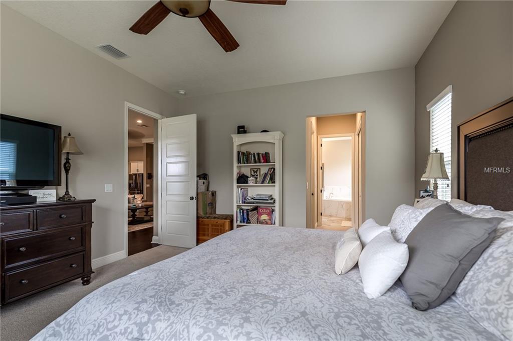 19543 LONESOME PINE DRIVE, LAND O LAKES, Florida 34638, 4 Bedrooms Bedrooms, 10 Rooms Rooms,4 BathroomsBathrooms,Residential,For sale,LONESOME PINE,T2922648