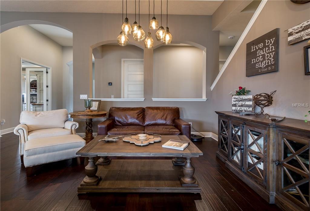 19543 LONESOME PINE DRIVE, LAND O LAKES, Florida 34638, 4 Bedrooms Bedrooms, 10 Rooms Rooms,4 BathroomsBathrooms,Residential,For sale,LONESOME PINE,T2922648