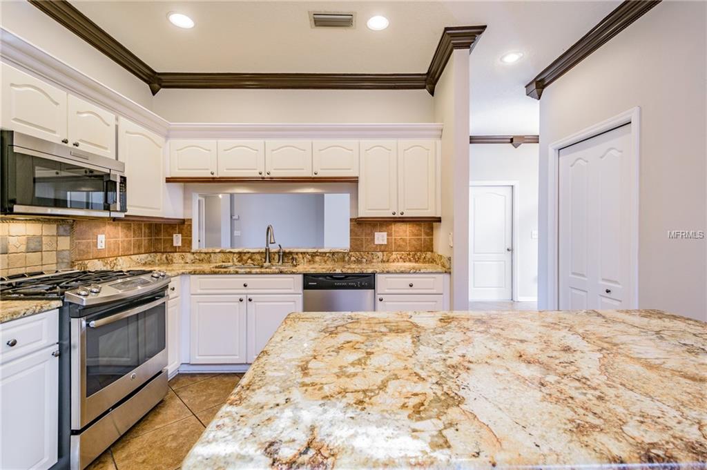 6918 MONARCH PARK DRIVE, APOLLO BEACH, Florida 33572, 3 Bedrooms Bedrooms, 3 Rooms Rooms,2 BathroomsBathrooms,Residential,For sale,MONARCH PARK,T2925446