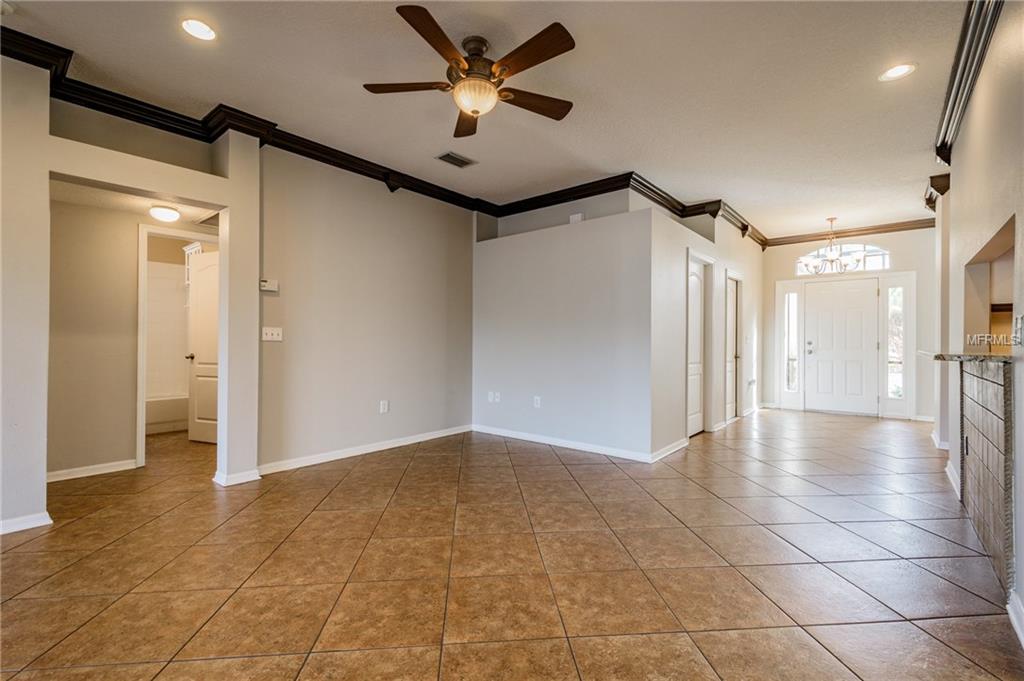 6918 MONARCH PARK DRIVE, APOLLO BEACH, Florida 33572, 3 Bedrooms Bedrooms, 3 Rooms Rooms,2 BathroomsBathrooms,Residential,For sale,MONARCH PARK,T2925446