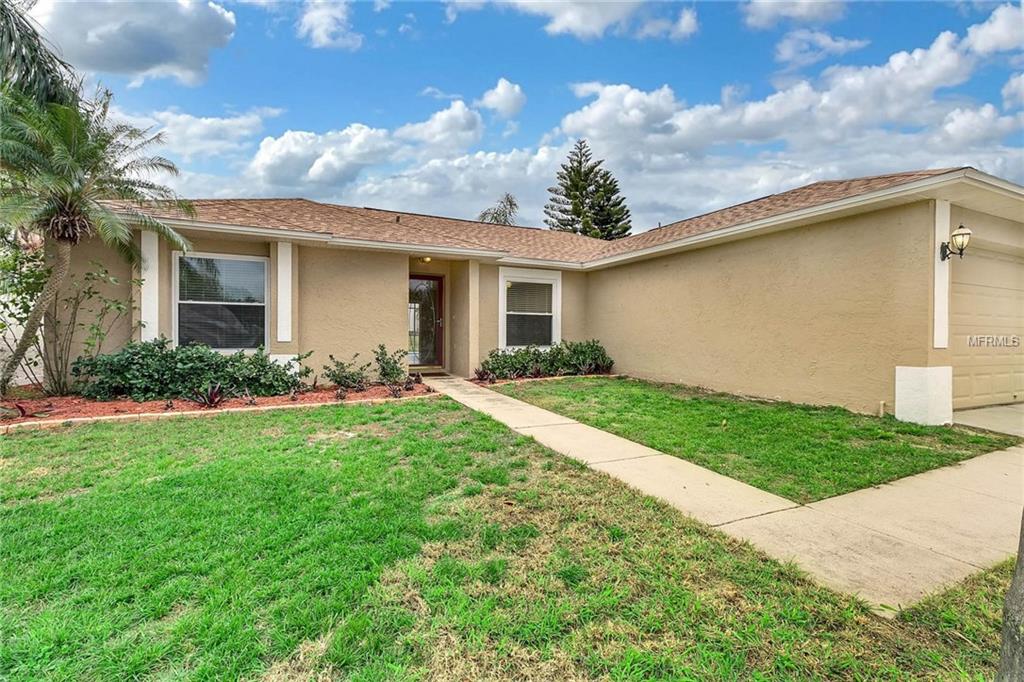 10739 CRESCENDO LOOP, CLERMONT, Florida 34711, 3 Bedrooms Bedrooms, 7 Rooms Rooms,2 BathroomsBathrooms,Residential,For sale,CRESCENDO,G4852809