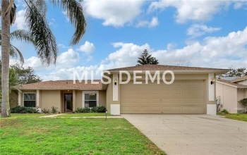 10739 CRESCENDO LOOP, CLERMONT, Florida 34711, 3 Bedrooms Bedrooms, 7 Rooms Rooms,2 BathroomsBathrooms,Residential,For sale,CRESCENDO,G4852809