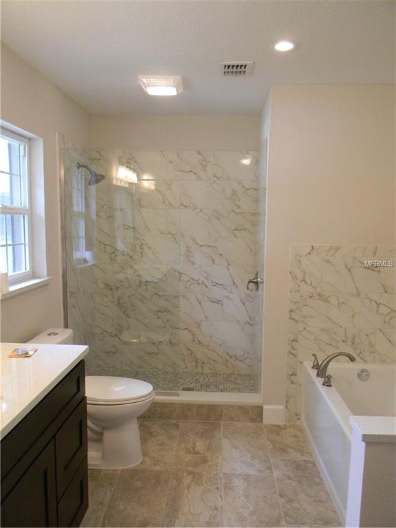 285 W OAK HILL ROAD, MOUNT DORA, Florida 32757, 5 Bedrooms Bedrooms, 3 Rooms Rooms,3 BathroomsBathrooms,Residential,For sale,OAK HILL,O5535932