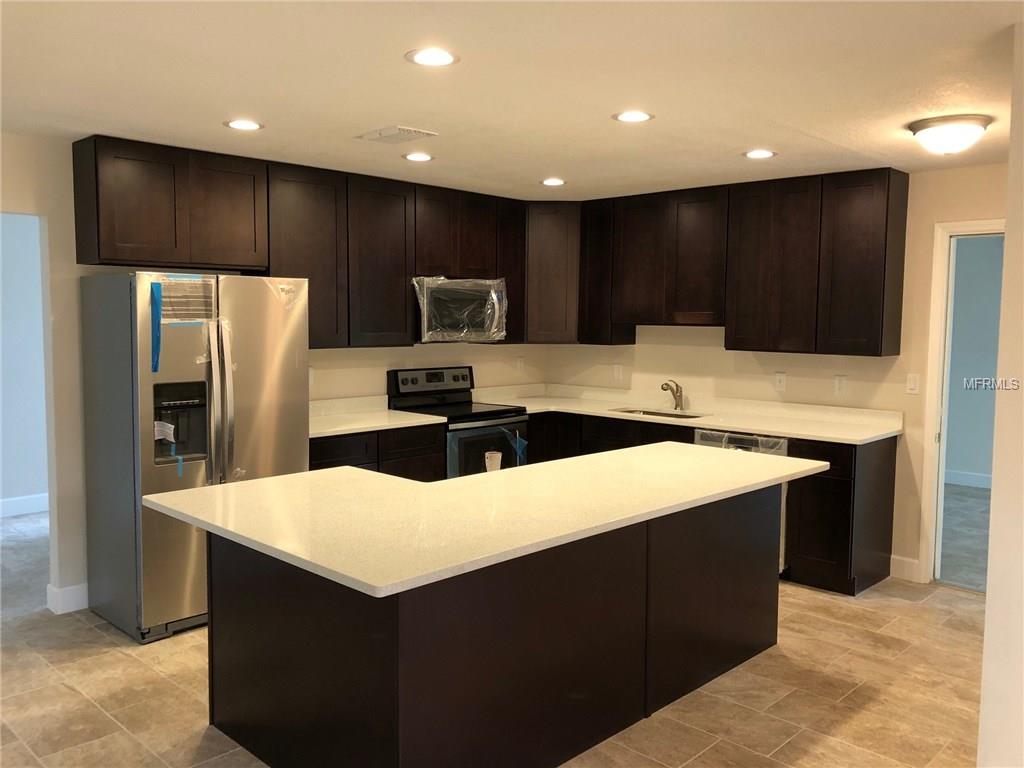 285 W OAK HILL ROAD, MOUNT DORA, Florida 32757, 5 Bedrooms Bedrooms, 3 Rooms Rooms,3 BathroomsBathrooms,Residential,For sale,OAK HILL,O5535932