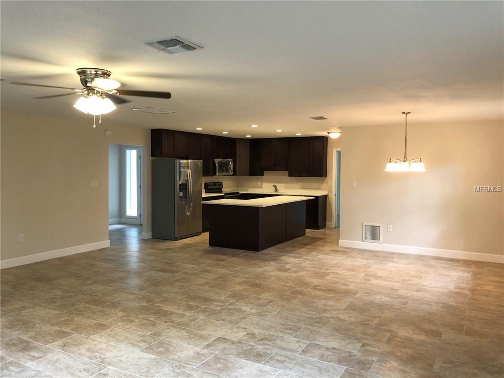 285 W OAK HILL ROAD, MOUNT DORA, Florida 32757, 5 Bedrooms Bedrooms, 3 Rooms Rooms,3 BathroomsBathrooms,Residential,For sale,OAK HILL,O5535932