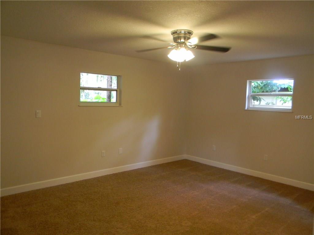 285 W OAK HILL ROAD, MOUNT DORA, Florida 32757, 5 Bedrooms Bedrooms, 3 Rooms Rooms,3 BathroomsBathrooms,Residential,For sale,OAK HILL,O5535932