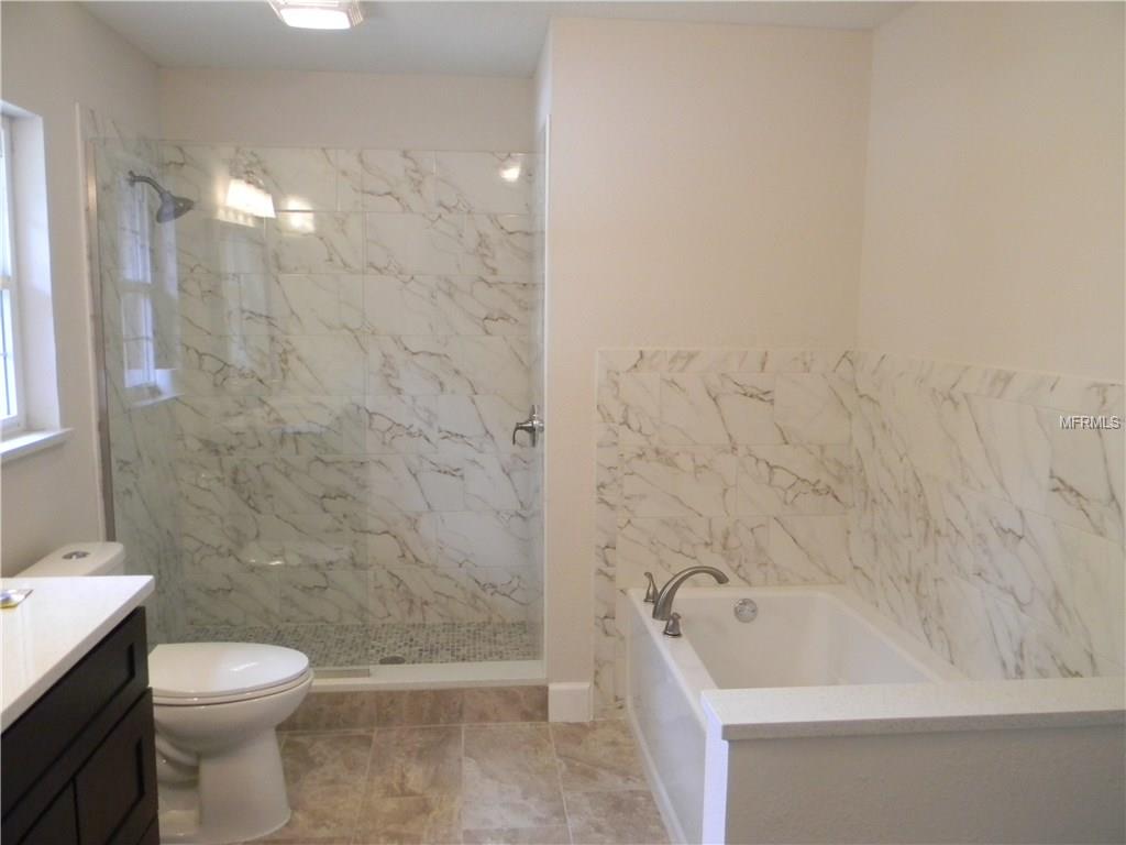 285 W OAK HILL ROAD, MOUNT DORA, Florida 32757, 5 Bedrooms Bedrooms, 3 Rooms Rooms,3 BathroomsBathrooms,Residential,For sale,OAK HILL,O5535932