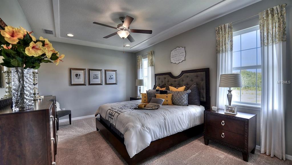 8342 ENCLAVE WAY, SARASOTA, Florida 34243, 3 Bedrooms Bedrooms, 7 Rooms Rooms,2 BathroomsBathrooms,Residential,For sale,ENCLAVE,T2908188