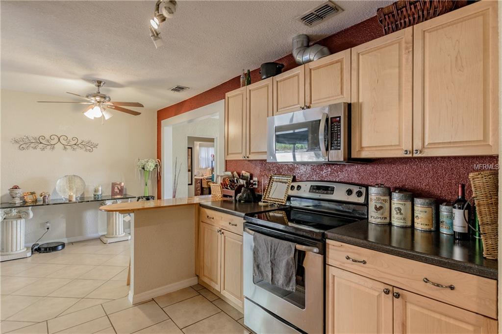 604 E SILVER STAR ROAD, OCOEE, Florida 34761, 4 Bedrooms Bedrooms, 8 Rooms Rooms,2 BathroomsBathrooms,Residential,For sale,SILVER STAR,O5554782