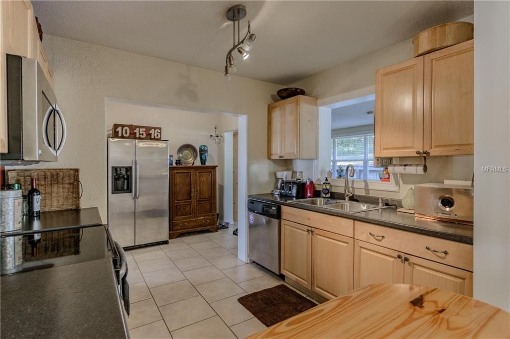 604 E SILVER STAR ROAD, OCOEE, Florida 34761, 4 Bedrooms Bedrooms, 8 Rooms Rooms,2 BathroomsBathrooms,Residential,For sale,SILVER STAR,O5554782