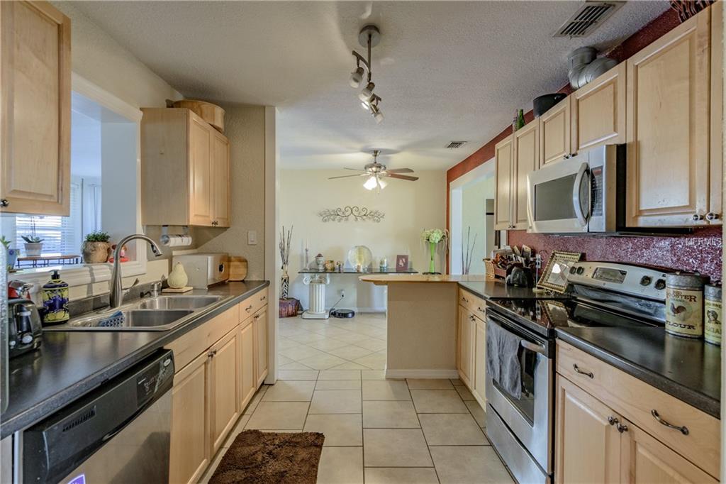 604 E SILVER STAR ROAD, OCOEE, Florida 34761, 4 Bedrooms Bedrooms, 8 Rooms Rooms,2 BathroomsBathrooms,Residential,For sale,SILVER STAR,O5554782