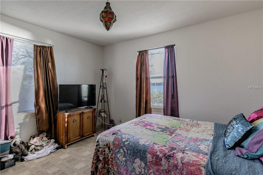 604 E SILVER STAR ROAD, OCOEE, Florida 34761, 4 Bedrooms Bedrooms, 8 Rooms Rooms,2 BathroomsBathrooms,Residential,For sale,SILVER STAR,O5554782