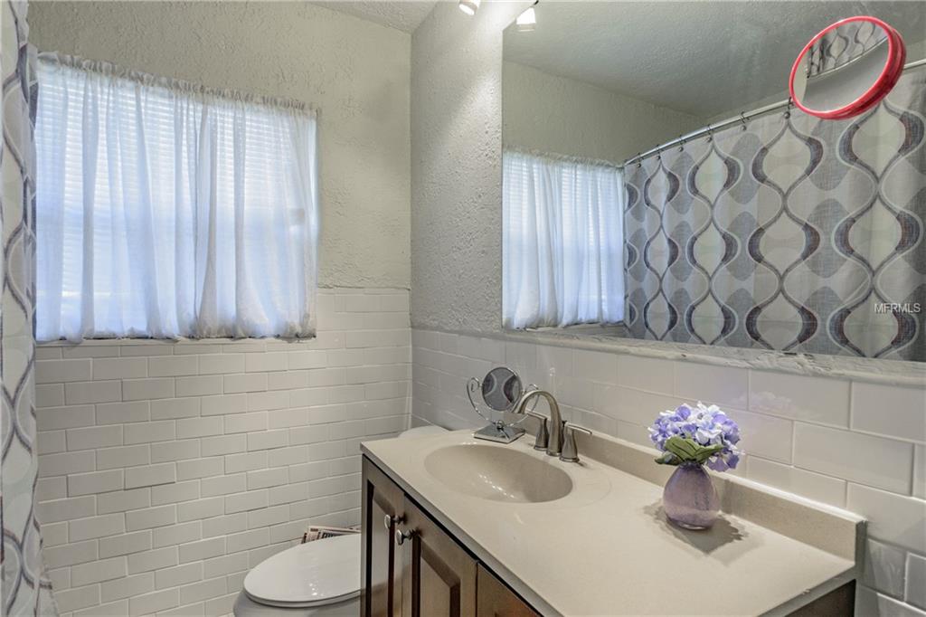 604 E SILVER STAR ROAD, OCOEE, Florida 34761, 4 Bedrooms Bedrooms, 8 Rooms Rooms,2 BathroomsBathrooms,Residential,For sale,SILVER STAR,O5554782