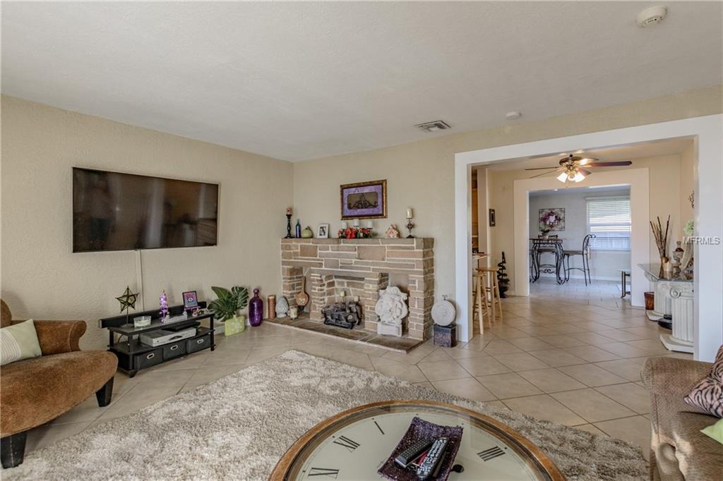 604 E SILVER STAR ROAD, OCOEE, Florida 34761, 4 Bedrooms Bedrooms, 8 Rooms Rooms,2 BathroomsBathrooms,Residential,For sale,SILVER STAR,O5554782