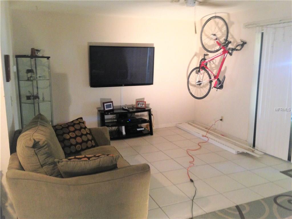 1515 BAYSHORE BOULEVARD, DUNEDIN, Florida 34698, 2 Bedrooms Bedrooms, 4 Rooms Rooms,2 BathroomsBathrooms,Residential,For sale,BAYSHORE,U7844545