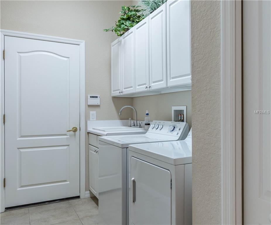 12034 GRANITE WOODS LOOP, VENICE, Florida 34292, 4 Bedrooms Bedrooms, 7 Rooms Rooms,3 BathroomsBathrooms,Residential,For sale,GRANITE WOODS,D5922741