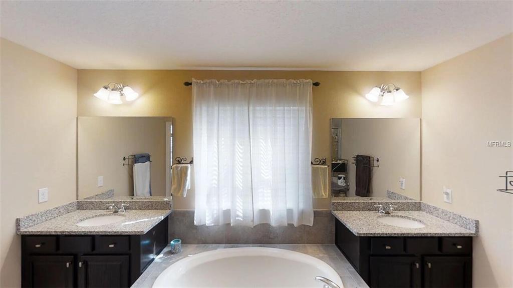 22697 CHEROKEE ROSE PLACE, LAND O LAKES, Florida 34639, 5 Bedrooms Bedrooms, 5 Rooms Rooms,3 BathroomsBathrooms,Residential,For sale,CHEROKEE ROSE,W7637756