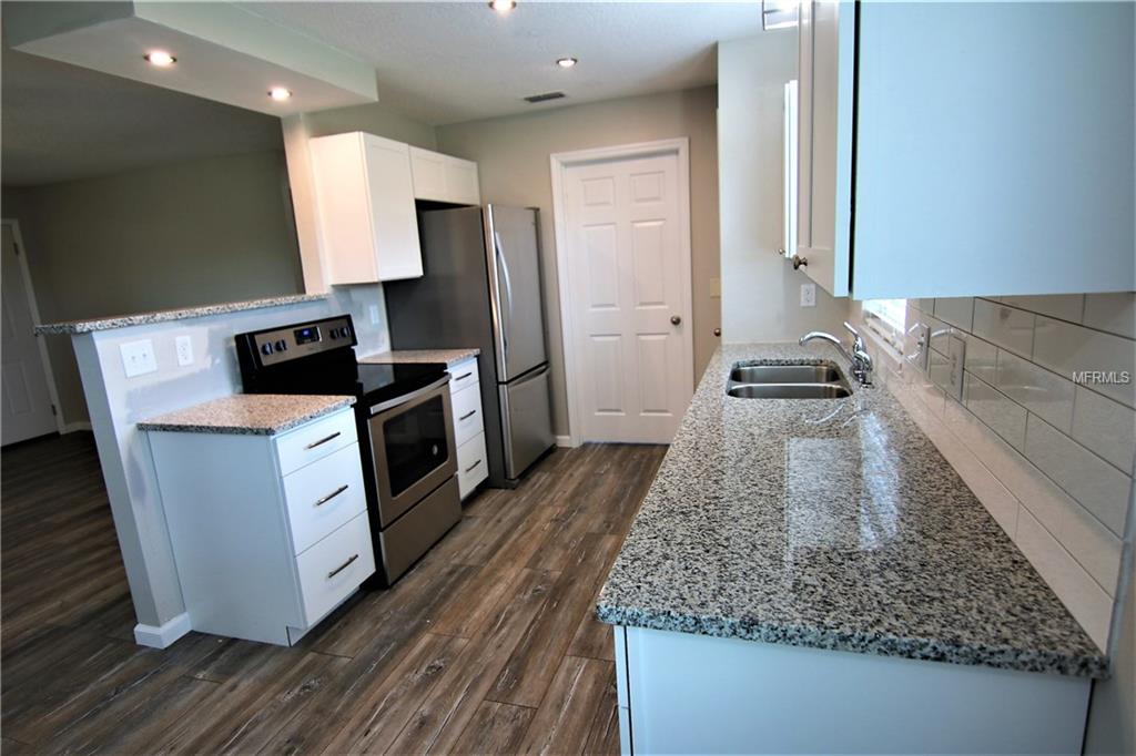 8801 PAUL BUCHMAN HIGHWAY, PLANT CITY, Florida 33565, 3 Bedrooms Bedrooms, 5 Rooms Rooms,2 BathroomsBathrooms,Residential,For sale,PAUL BUCHMAN,T2928421